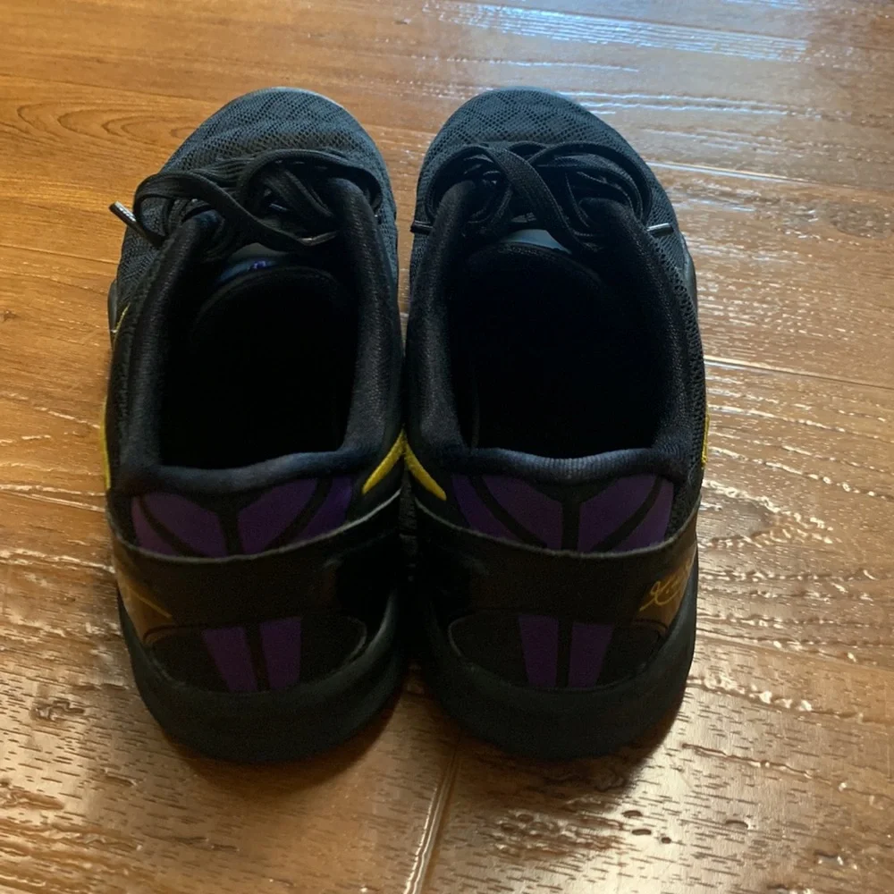 Nike Kobe Bryant 8 Basketball Athletic Shoes Sneakers